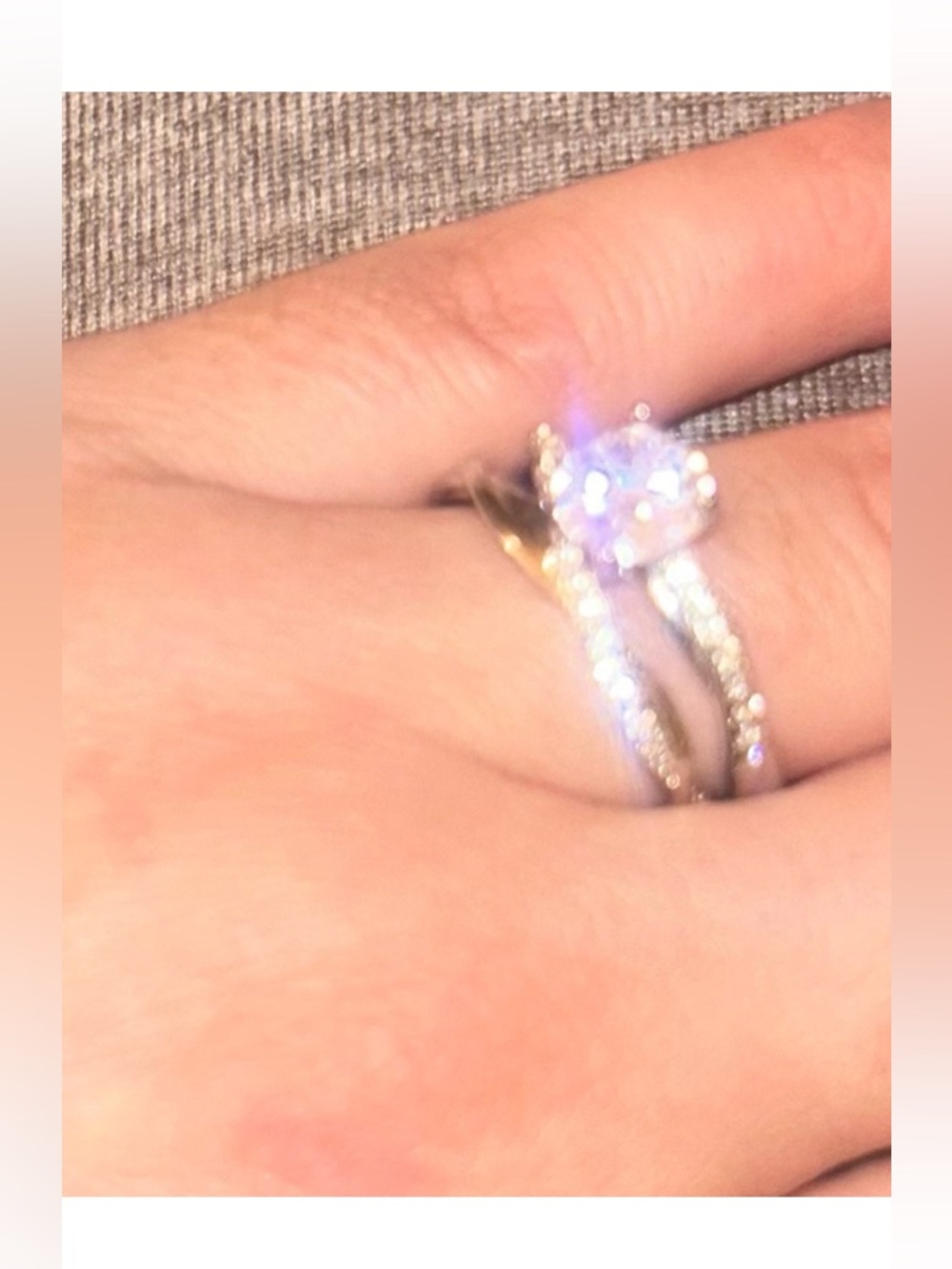Classic Silver Cubic Zirconia Bridal Ring Set - Silver
NWOT 💅 size 8